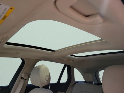 Certified 2020 Mercedes-Benz GLC 300 image 28