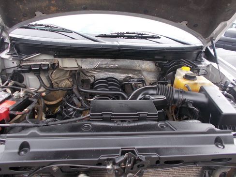 Used 2014 Ford F150 XL w/ Power Equipment Group AWD/4WD image 9
