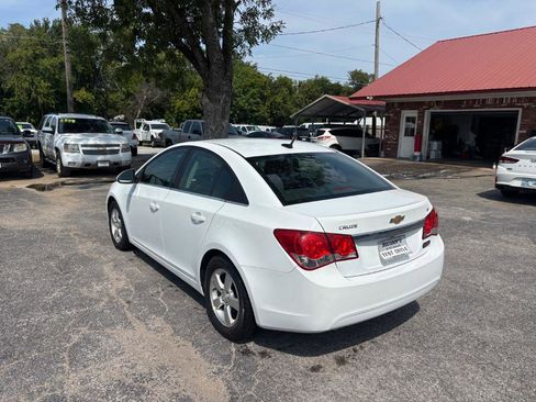 Used 2013 Chevrolet Cruze LT image 3