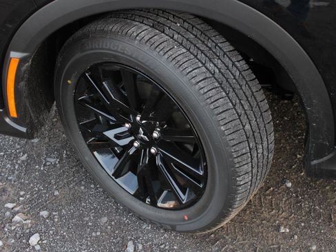 New 2026 Mitsubishi Eclipse Cross LE image 8