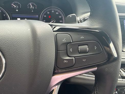 Used 2023 Buick Enclave Essence w/ Experience Buick Package FWD image 27