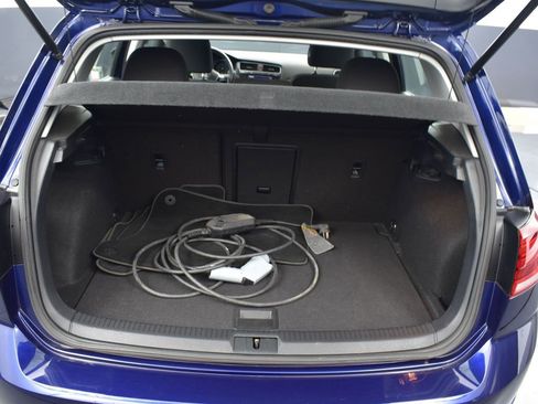 Used 2019 Volkswagen e-Golf SE w/ Driver Assistance Package image 6