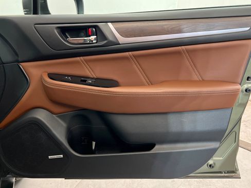 Used 2019 Subaru Outback 3.6R Touring image 24