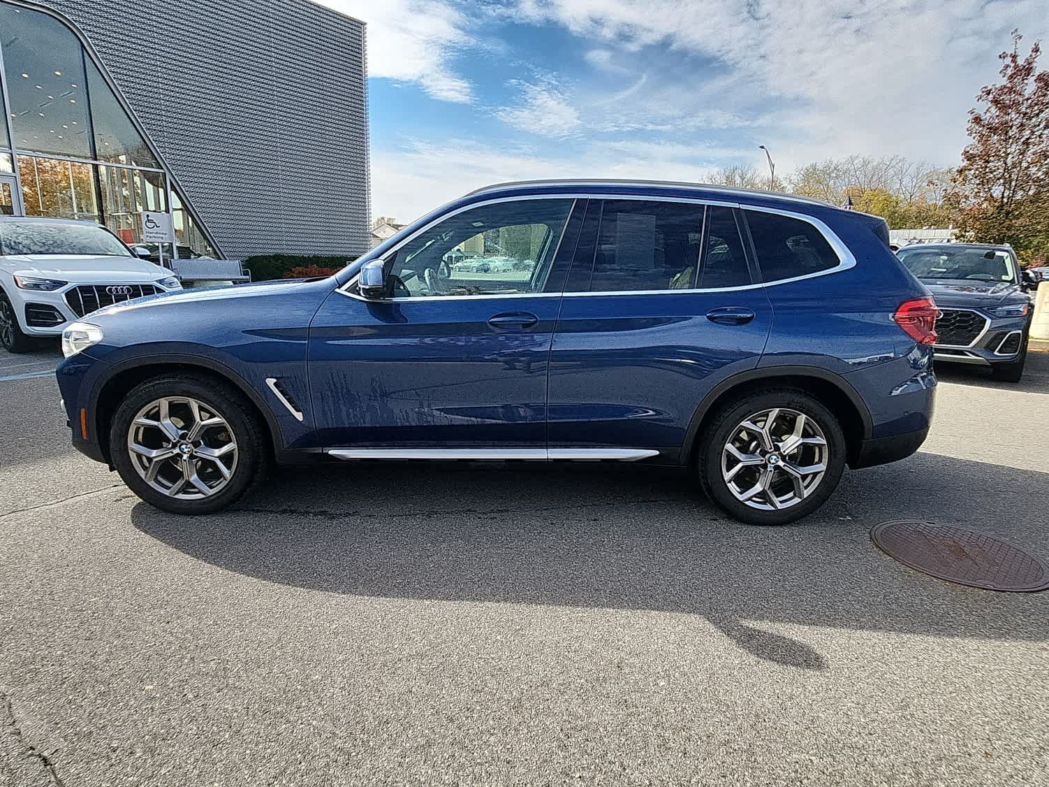 Used 2021 BMW X3 xDrive30i w/ Premium Package AWD/4WD image 5