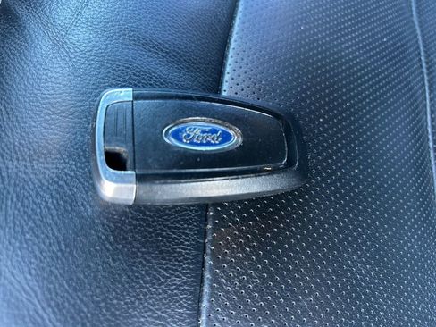 Used 2018 Ford Explorer Limited w/ Ford Safe & Smart Package AWD/4WD image 31