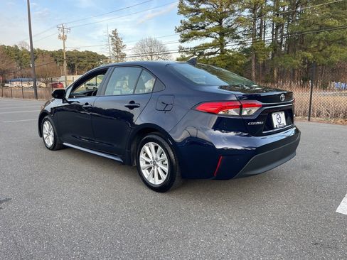 Used 2025 Toyota Corolla LE image 11