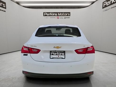 Used 2025 Chevrolet Malibu LT FWD image 4