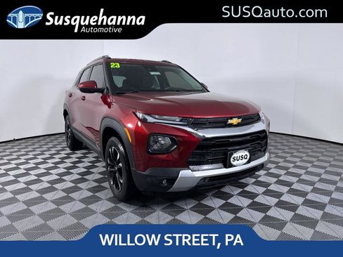 Used 2023 Chevrolet TrailBlazer LT AWD/4WD image 1