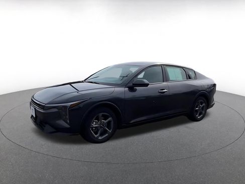 Used 2025 Kia K4 FWD image 8