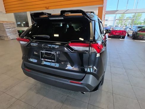 Used 2020 Toyota RAV4 LE w/ All Weather Liner Package AWD/4WD image 11