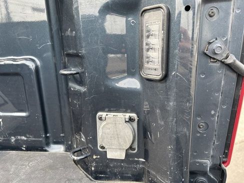 Used 2021 Chevrolet Silverado 1500 LT Trail Boss w/ Convenience Package II image 10