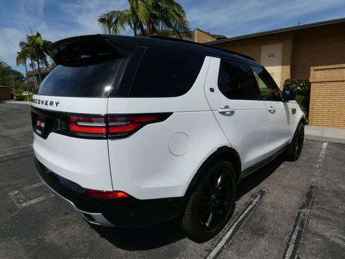 Used 2020 Land Rover Discovery HSE Luxury image 9