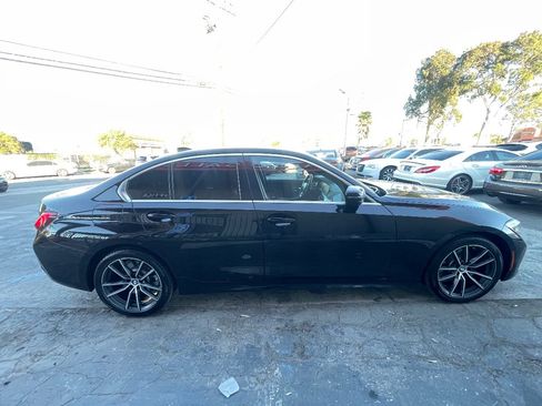 Used 2020 BMW 330i w/ Convenience Package image 4