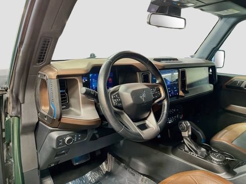 Used 2022 Ford Bronco Outer Banks w/ Sasquatch Package AWD/4WD image 9