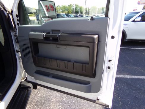 Used 2012 Ford F250 XLT image 27