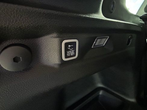 Used 2023 Jeep Grand Cherokee L Limited image 35