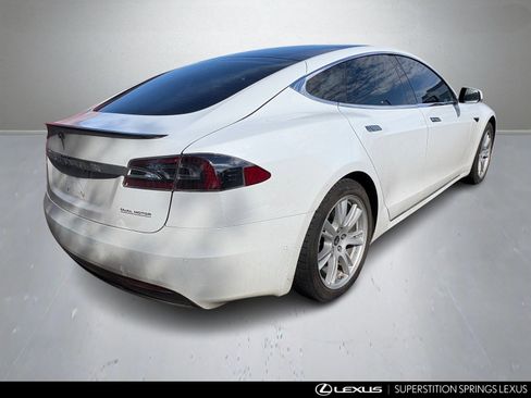 Used 2021 Tesla Model S Performance image 3