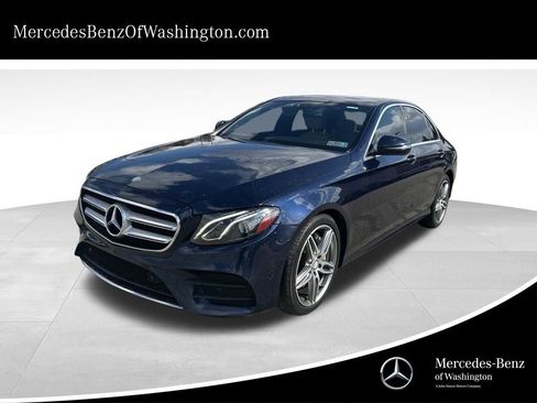 Used 2017 Mercedes-Benz E 300 4MATIC image 1