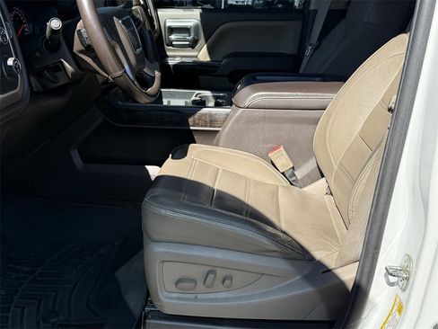 Used 2015 GMC Sierra 2500 Denali w/ Duramax Plus Package image 12