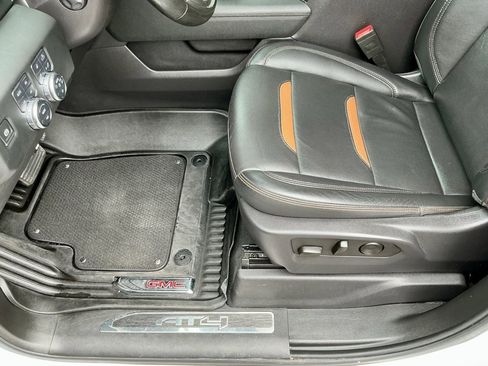 Used 2024 GMC Sierra 1500 AT4 w/ Technology Package image 44