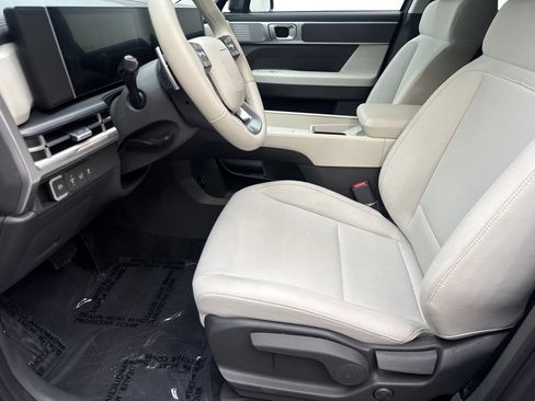 Used 2026 Hyundai Santa Fe SE AWD/4WD image 25