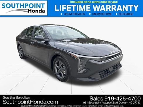 Used 2025 Kia K4 LXS image 1