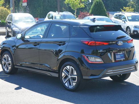 Certified 2023 Hyundai Kona Limited FWD image 7