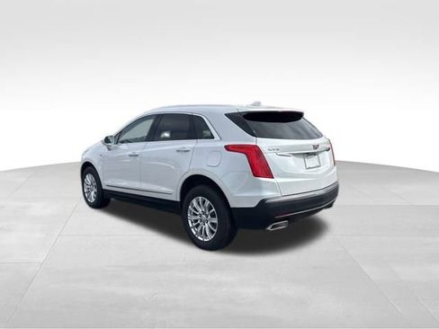 Used 2017 Cadillac XT5 FWD image 3