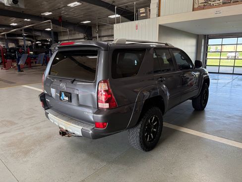 Used 2004 Toyota 4Runner Limited AWD/4WD image 5