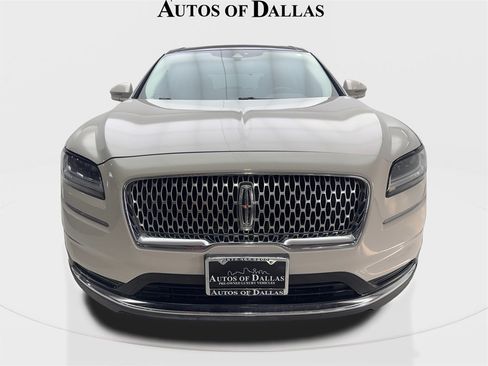 Used 2022 Lincoln Nautilus Reserve image 3