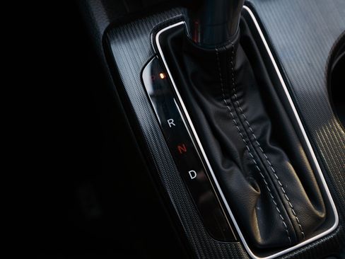 Used 2025 Honda Civic Sport image 29