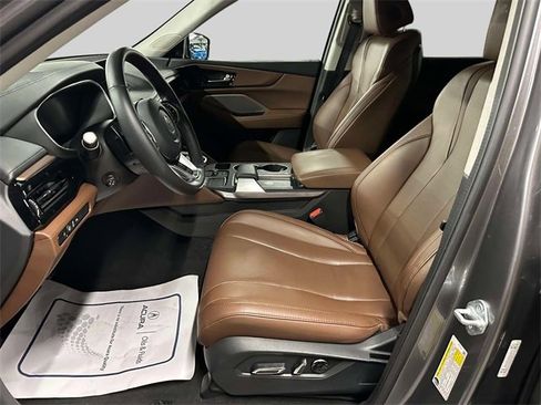 Used 2023 Acura MDX SH-AWD w/ Technology Package image 17