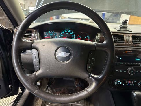 Used 2013 Chevrolet Impala LTZ image 18