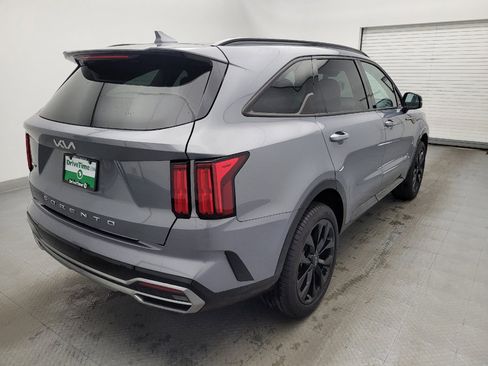 Used 2022 Kia Sorento SX image 9
