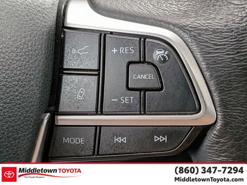 Used 2024 Toyota Sienna XLE image 20