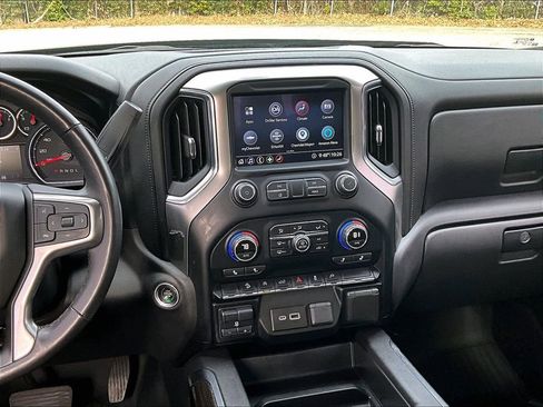 Certified 2020 Chevrolet Silverado 1500 RST image 15