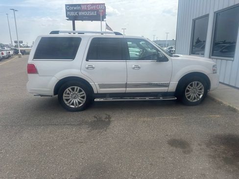 Used 2013 Lincoln Navigator 4WD w/ HD Trailer Tow Pkg image 2