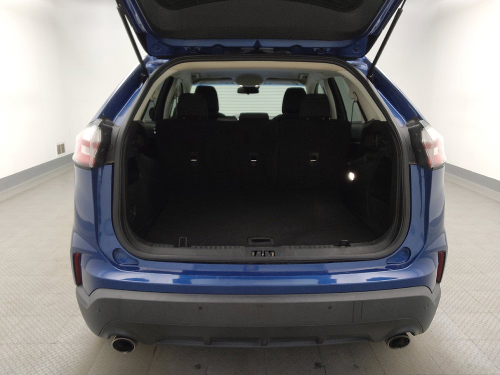 Used 2020 Ford Edge SE FWD image 29