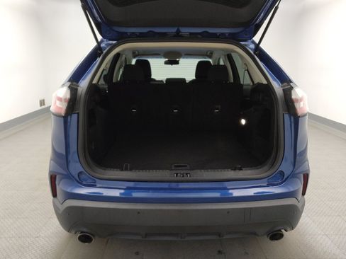 Used 2020 Ford Edge SE FWD image 29