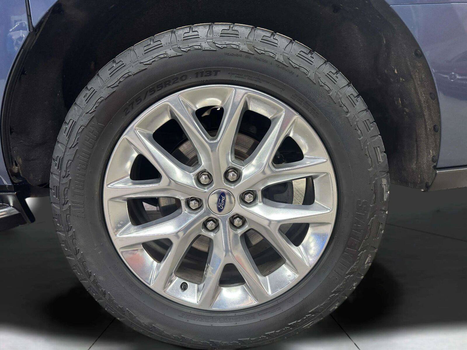 Used 2020 Ford Expedition Max XLT w/ Equipment Group 202A AWD/4WD image 32