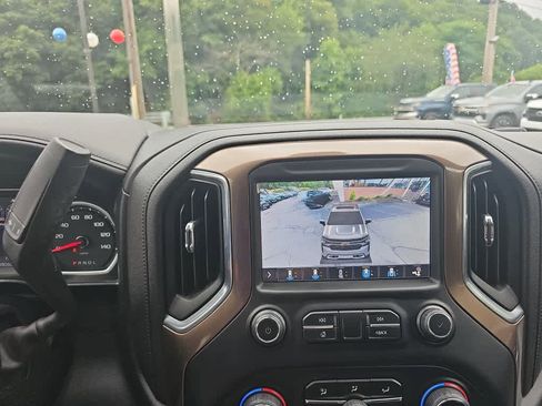 Used 2019 Chevrolet Silverado 1500 High Country w/ Technology Package image 25