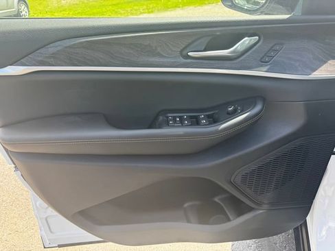 New 2026 Jeep Grand Cherokee Limited AWD/4WD image 21