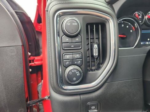 Used 2022 Chevrolet Silverado 2500 LT w/ Convenience Package image 35