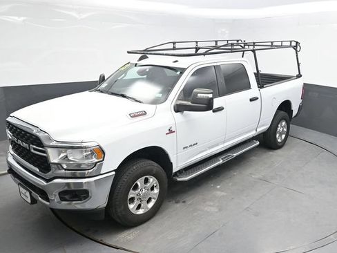 Used 2023 RAM 2500 Big Horn w/ Level 1 Equipment Group AWD/4WD image 29
