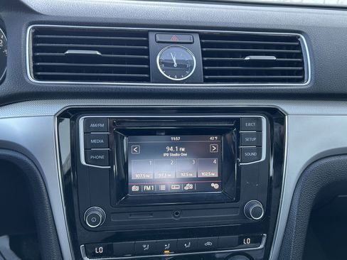 Used 2016 Volkswagen Passat 1.8T S image 29