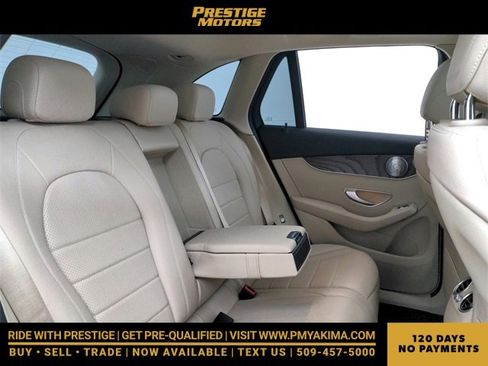 Used 2018 Mercedes-Benz GLC 300 4MATIC image 41