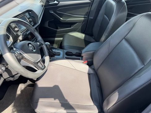 Used 2020 Volkswagen Jetta SE FWD image 26