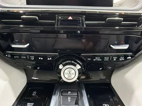Certified 2024 Acura MDX SH-AWD w/ Technology Package image 40