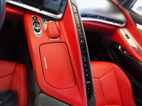 Used 2021 Chevrolet Corvette Stingray Premium Cpe w/ Z51 Performance Package RWD image 59