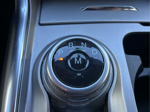 Used 2021 Ford Explorer XLT w/ Equipment Group 202A image 24